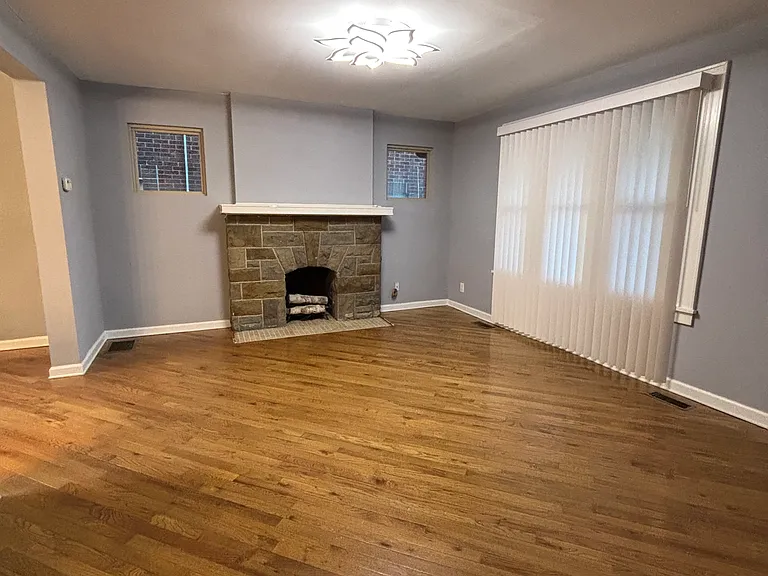 1204 Fallowfield Ave — Photo 7