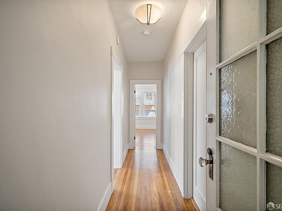 3rd image of 1375 Sacramento St APT 1