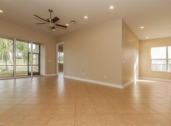 3rd image of 10355 Carolina Willow Dr