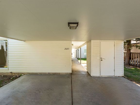 3rd image of 2603 W Jefferson St #2B-1BA-900SQFT