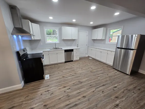 1524 Bacon Ave, Anniston, AL 36207