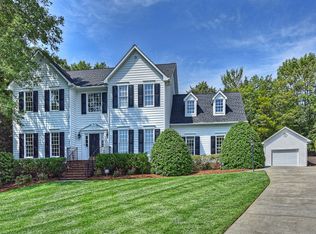 4517 Grandfathers Ln, Charlotte, NC 28226