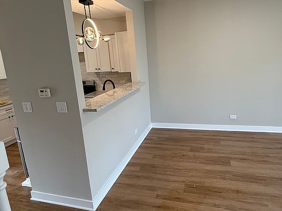 4th image of 347 Glen Byrn Ct