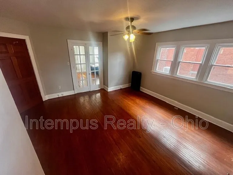 4237 Vine St #2 — Photo 11