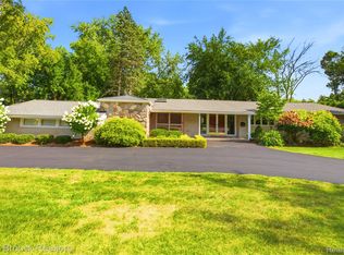 3159 Middlebury Ln, Bloomfield Hills, MI 48301