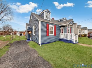 544 Roslyn Ave, Colonial Heights, VA 23834