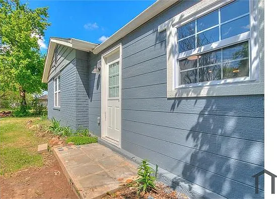 11001 N Blackwelder Ave — Photo 29