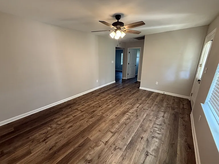 6970 Raleigh Lagrange Dr — Photo 11