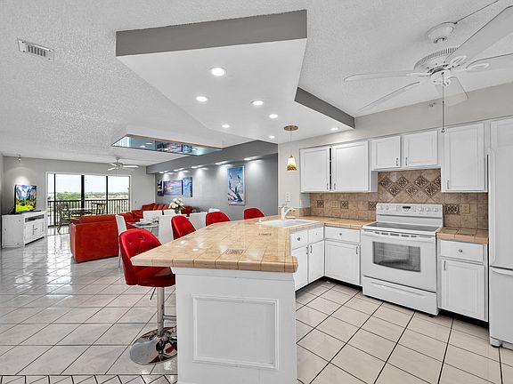 2nd image of 2205 S Cypress Bend Drive #801