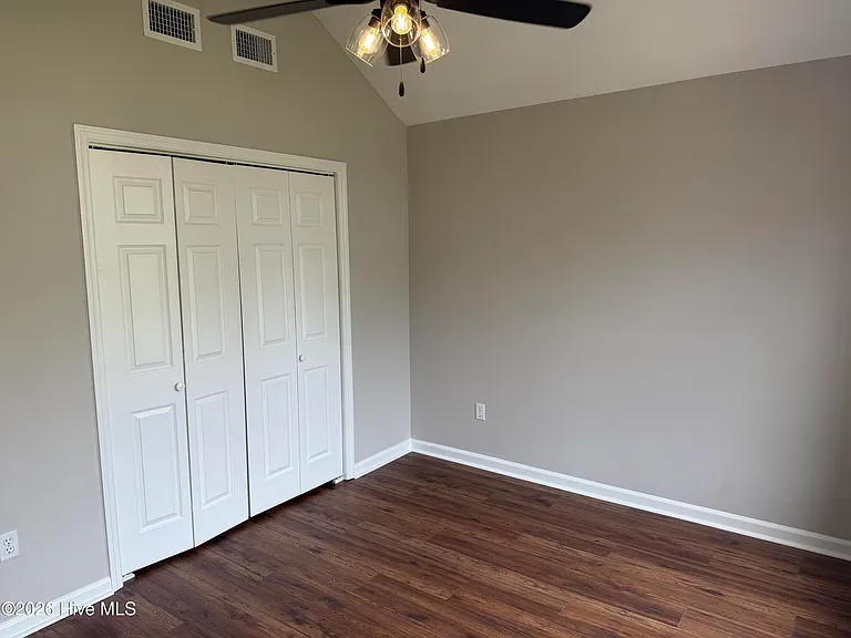 2961 Pointewest Dr — Photo 16