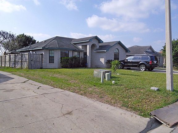 2nd image of 5635 Grande Blvd