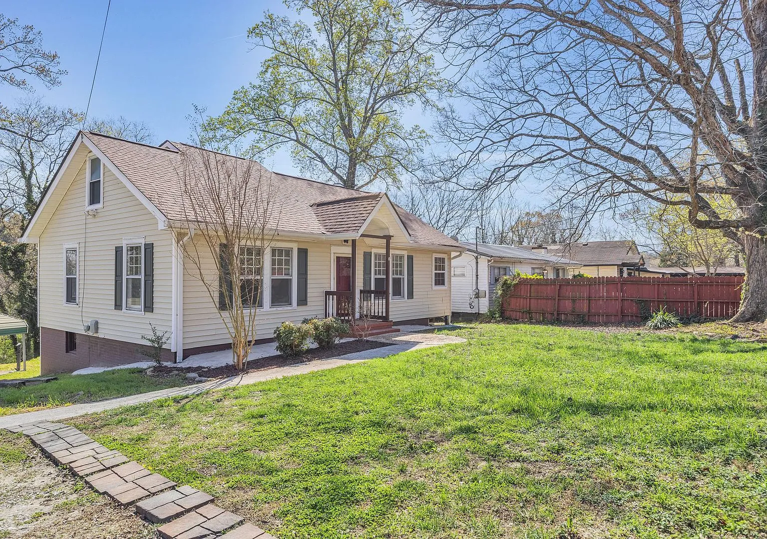 $500 Off 1st Full Months Rent! Charming 3 Bed, 2 Bath Rossville, Ga Rental! — Photo 3