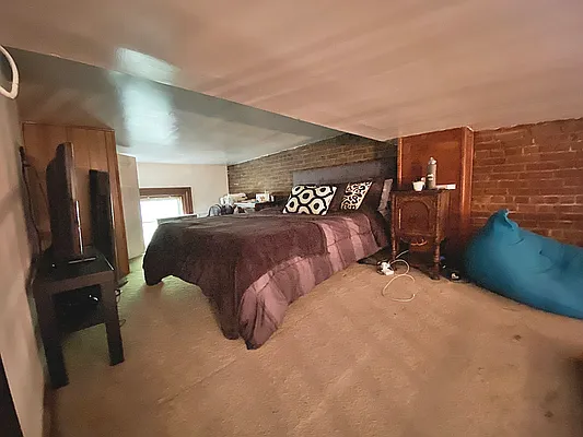 Rented by Rachel Realty | media 18