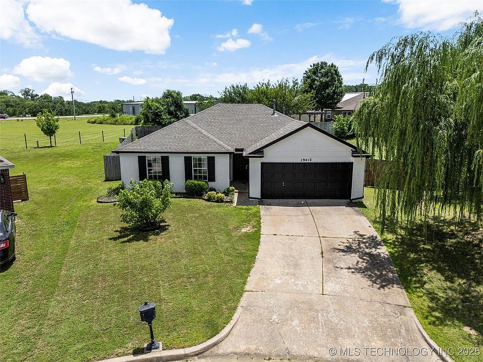 1st image of 19412 Holly Ct