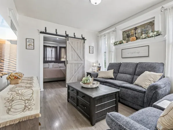 89-91 Kennedy Boulevard image 9 of 42