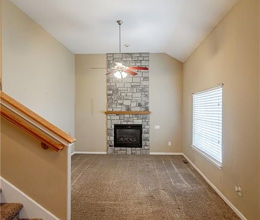 2nd image of 1701 Jayhawk Dr