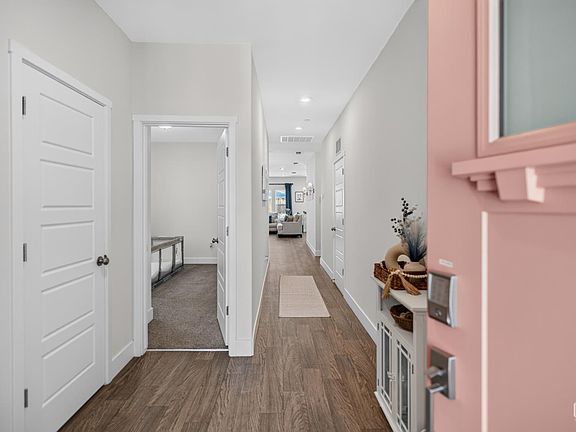 3rd image of 9808 Greenway Ranch Ln