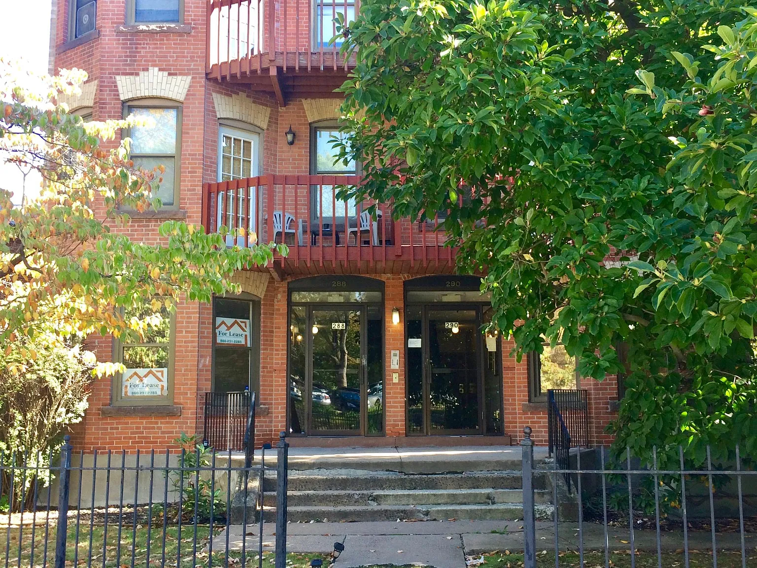 290 Maple Ave — Photo 1