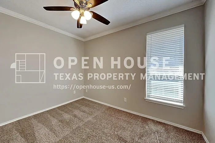 10101 Stoneleigh Dr — Photo 15