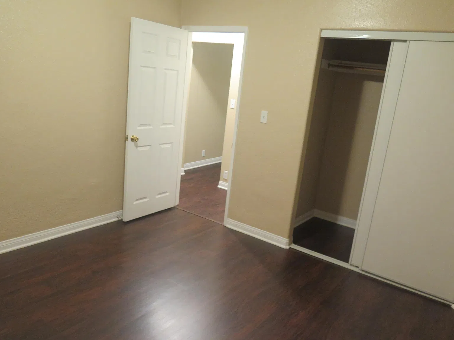 602 E Mountain Street — Photo 2