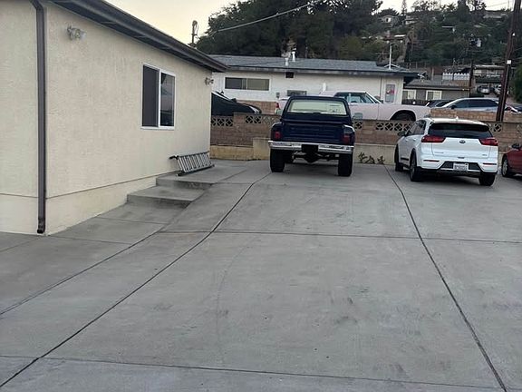 3rd image of 8825 Kenwood Dr #2