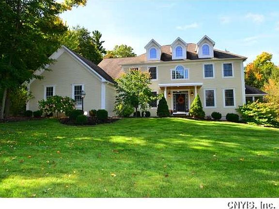 2nd image of 4311 Arbutus Dr