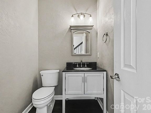 4th image of 4112 Deerfield Dr NW