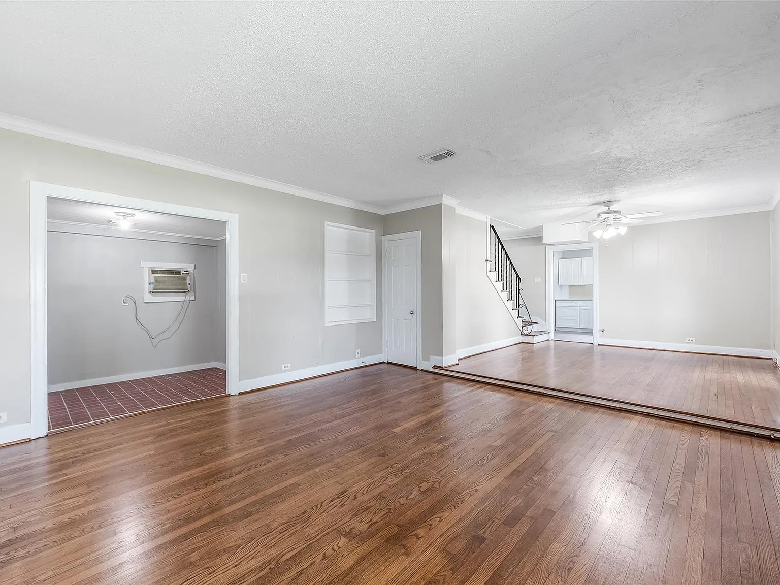 3 bed, 1.0 bath, 1532 sqft, $1,600 — Photo 3
