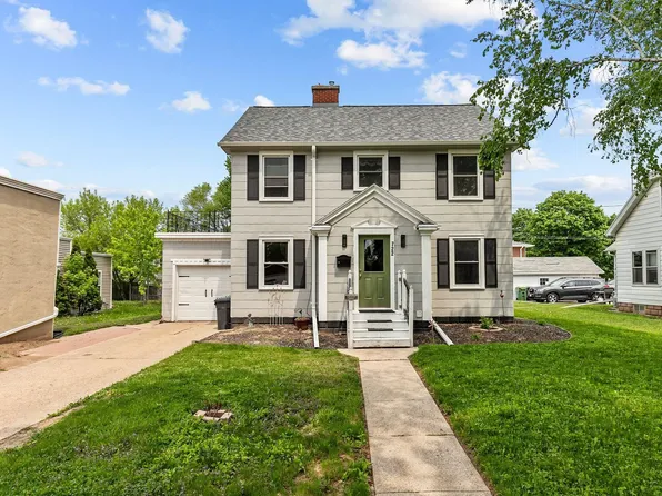 722 E Kimberly Ave, Kimberly, WI 54136