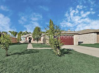 1512 Windy Meadows Dr, Burleson, TX 76028
