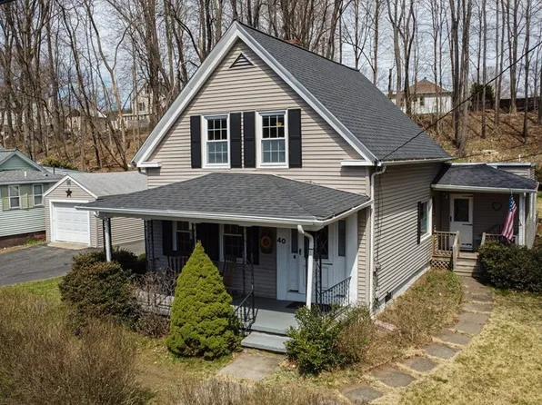 40 Fredonian St, Shirley, MA 01464