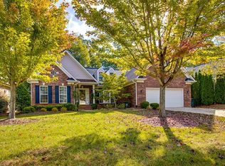 14 Bluff Ridge Ct, Greensboro, NC 27455