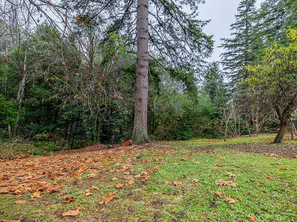 0 E 15th St, Coquille, OR 97423