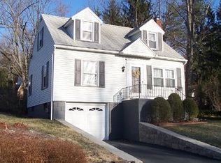 408 27th Ave, Altoona, PA 16601