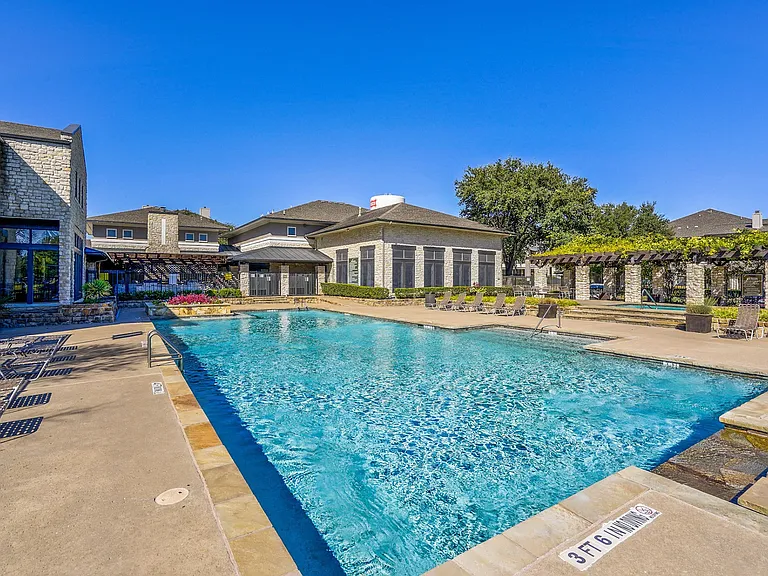 Cypress Lake at Stonebriar Apartments — Photo 19