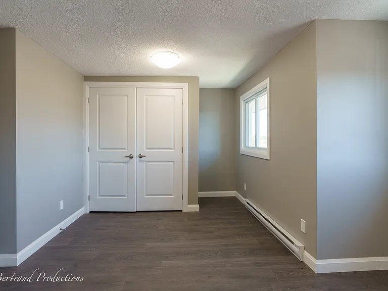 735 Lasalle Blvd — Photo 12