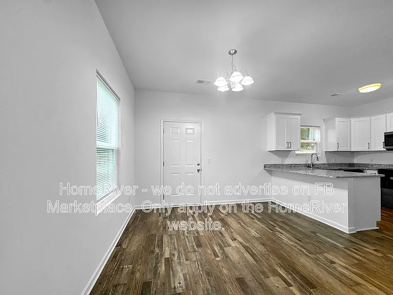 828 Graylyn Dr — Photo 6