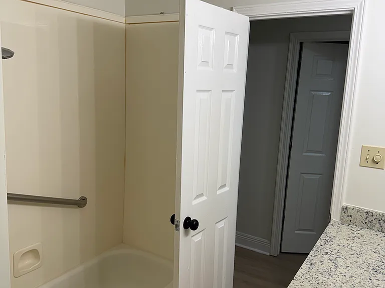112 Oak Dr — Photo 18