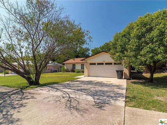 4th image of 1405 Ruiz Dr