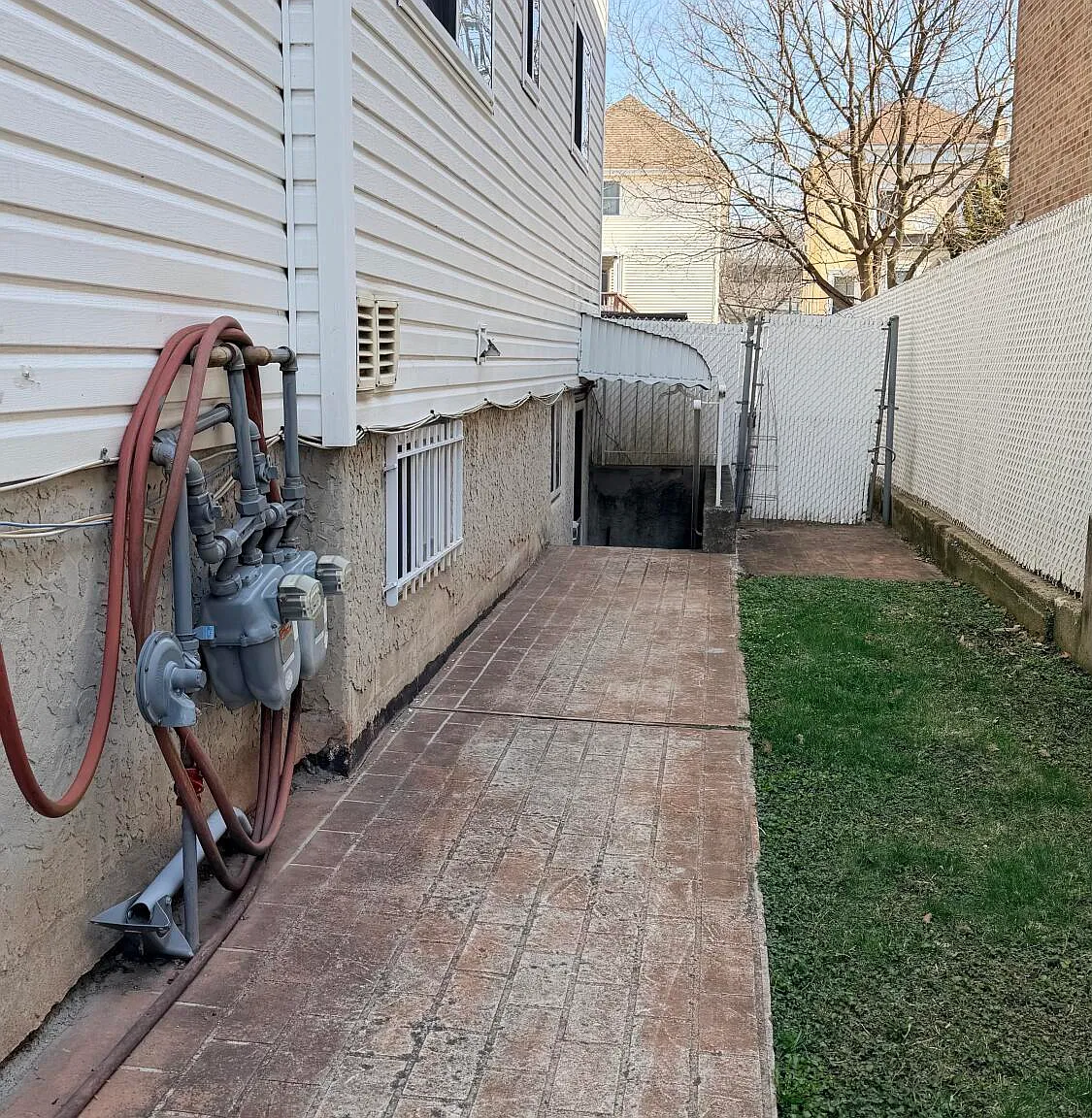 1 bed, 1.0 bath, 1667 sqft, $1,425 — Photo 2