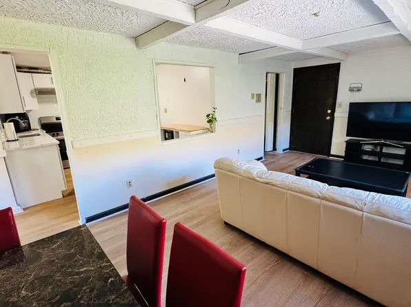 32 Spencer Rd APT 32M, Boxboro, MA 01719