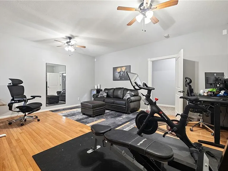 1406 N Latisha Ln — Photo 13