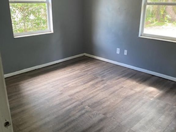 5th image of 8424 N 17th St Floor 8424