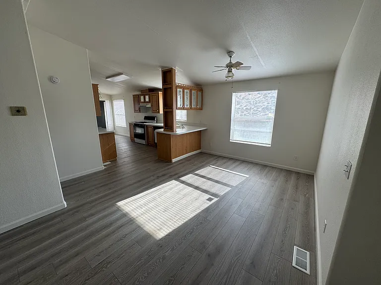 5775 Biller Ln — Photo 5