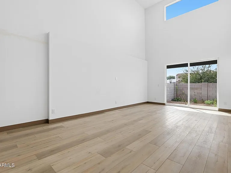 2813 E Trumbull Rd #1 — Photo 14