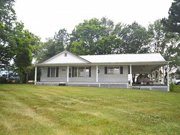 2nd image of 8965 Lonesome Pine Trl