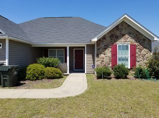 2132 Saint Nicholas Dr, Hope Mills, NC 28348