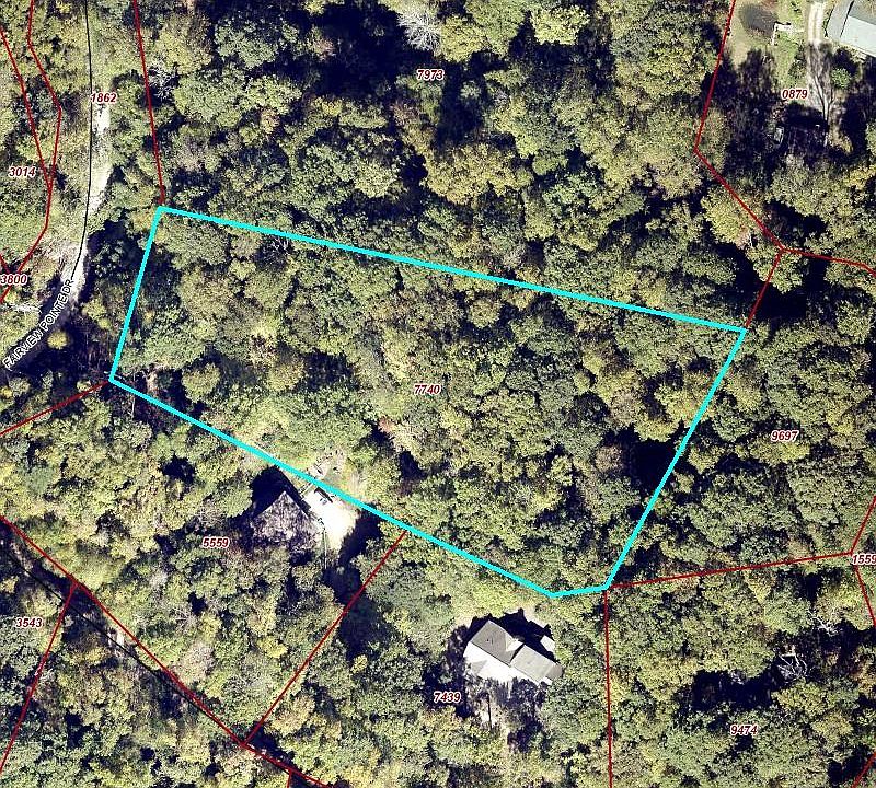 2nd image of 104 Carriage Dr #2 & 3