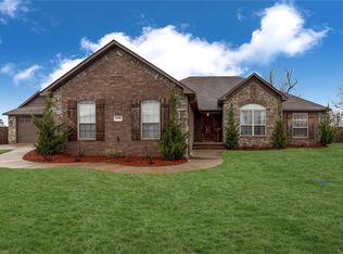 1910 Sandpiper Ave, Lowell, AR 72745