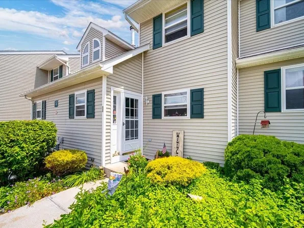 99 Boniface Drive #9D, Pine Bush, NY 12566